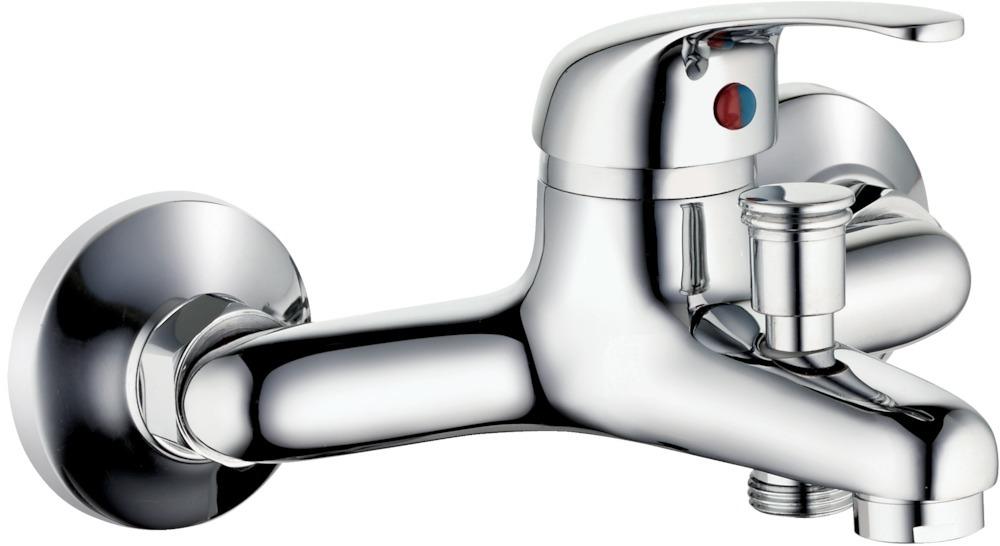 Wannenfül- und Brausearmatur